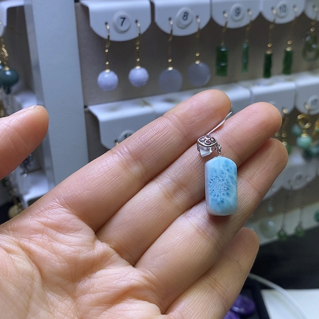 针钠钙石（海纹石）银S925镶嵌颈饰