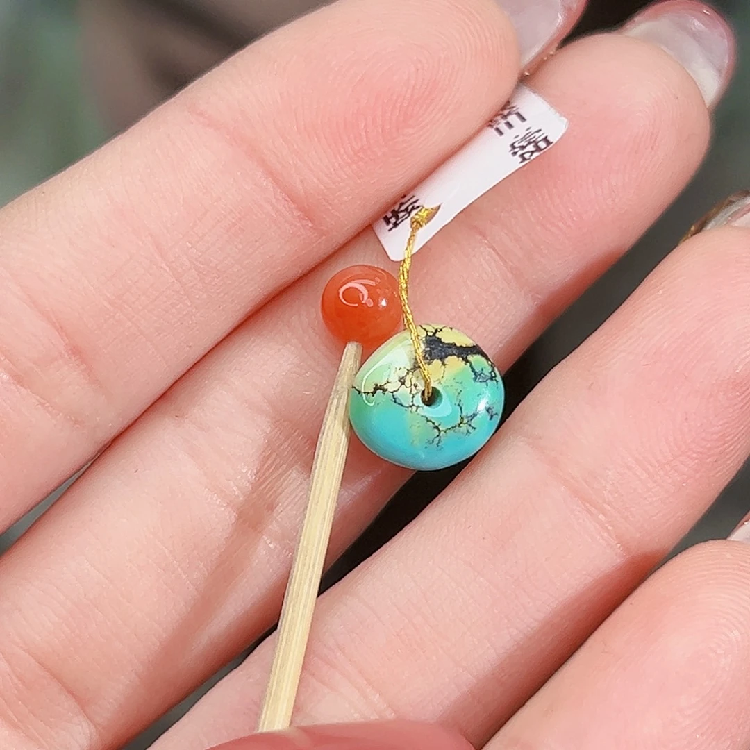 南红玛瑙未镶嵌珠宝奇石