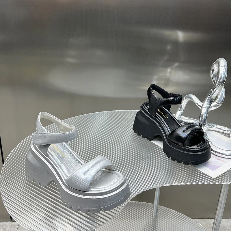 坡跟凉鞋夏季2025新款露趾显瘦配裙子10cm厚底内增高女鞋DG5127-1