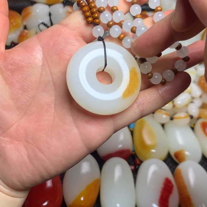 新疆戈壁石五彩石