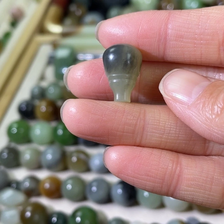 和田玉（糖玉）未镶嵌珠宝半成品12