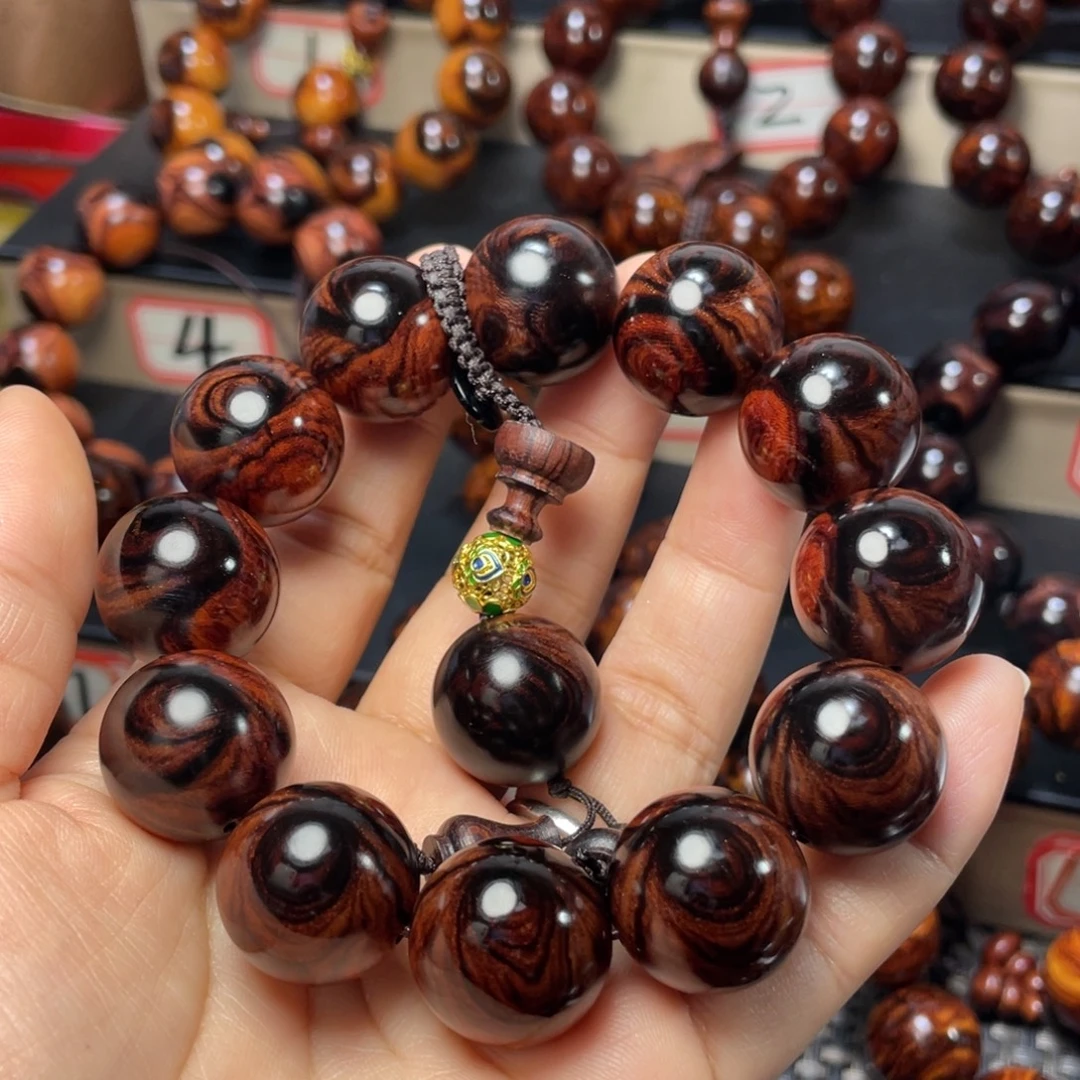 山***人花梨木类2.0的双面大蜘蛛