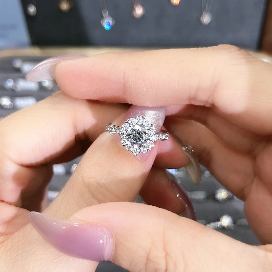 铂Pt950镶嵌实验室培育钻石L****i