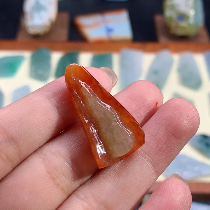 翡翠未镶嵌挂件天然