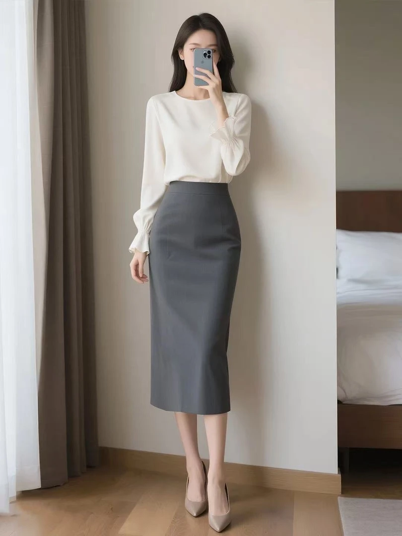 高端时尚搭配一整套高级感秋装气质米白色上衣半裙套装秋季