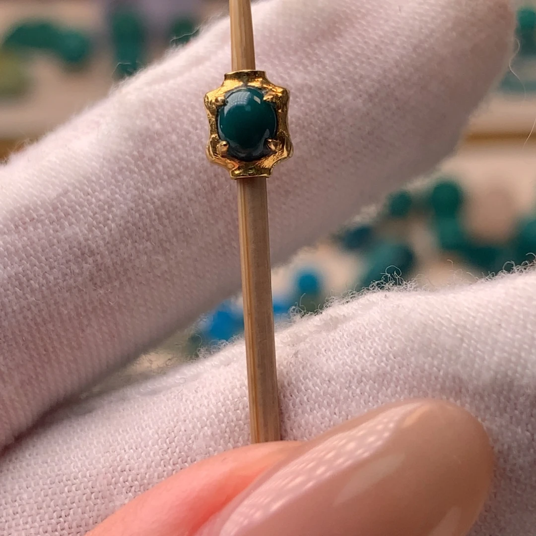 绿松石18K金镶嵌配饰