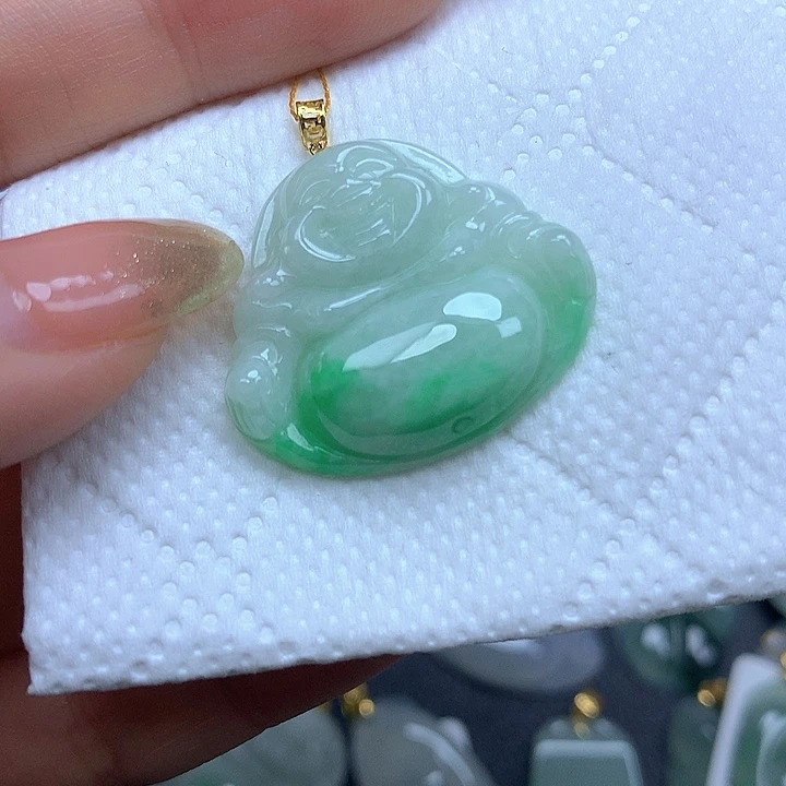 翡翠18K金镶嵌颈饰挂件