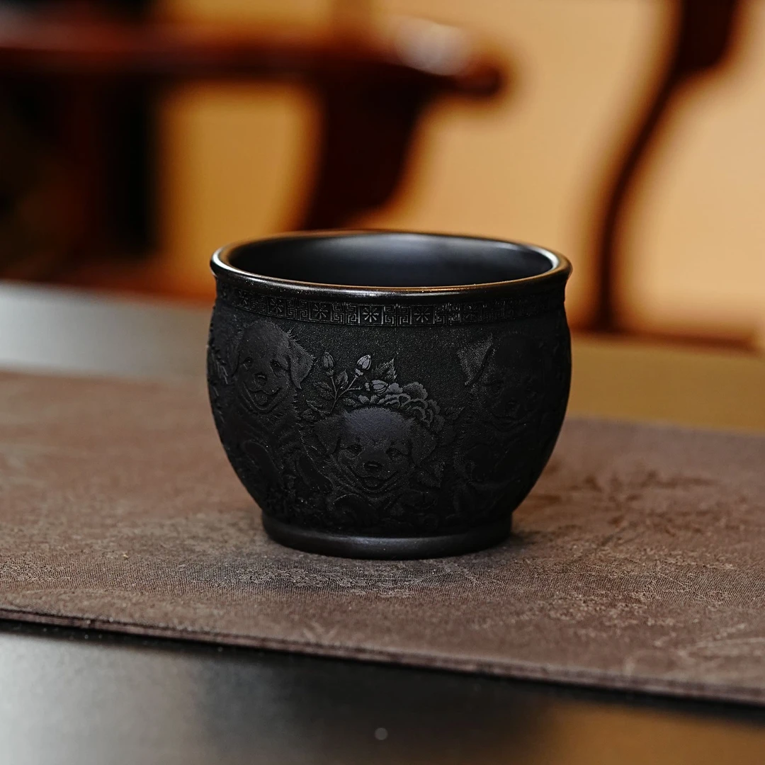 宜兴原矿石黄手工刻绘小狗高端精美紫砂主人杯