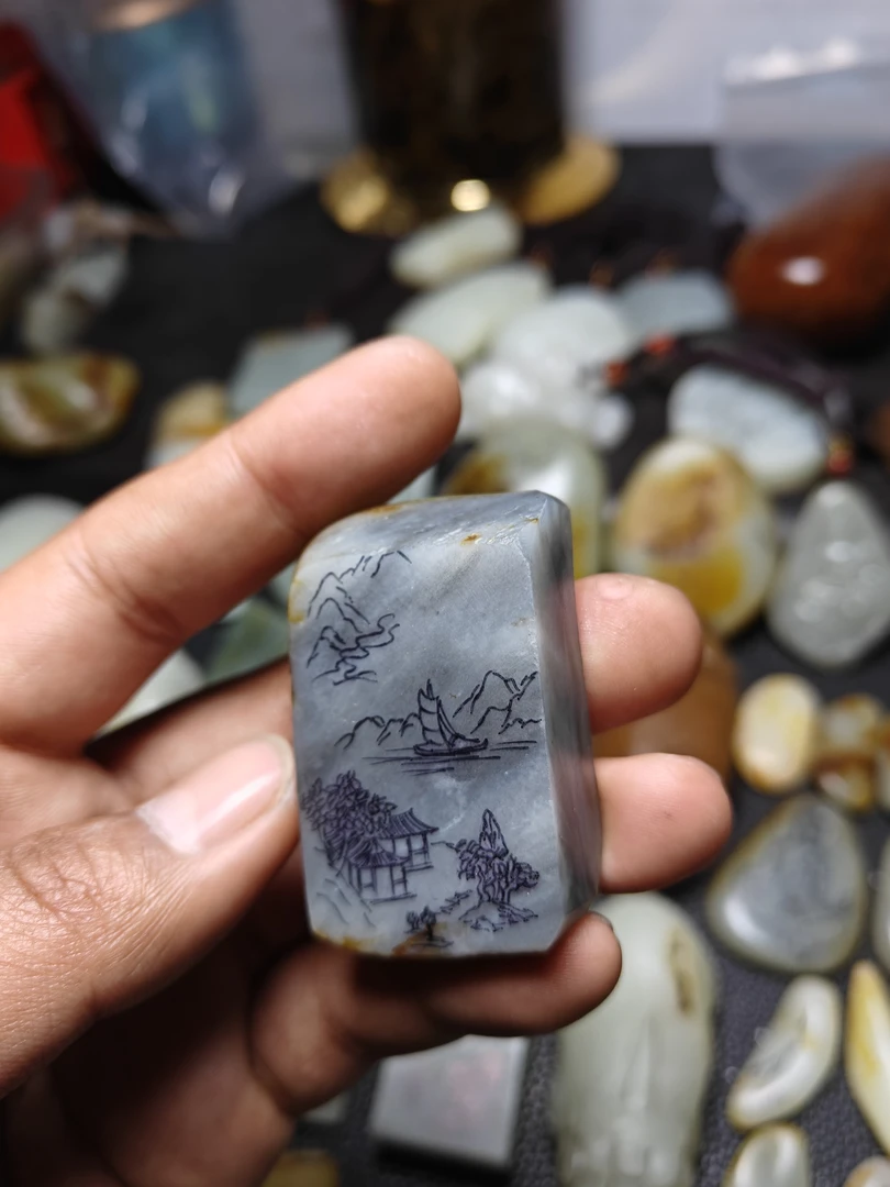 新疆和田玉原石定制