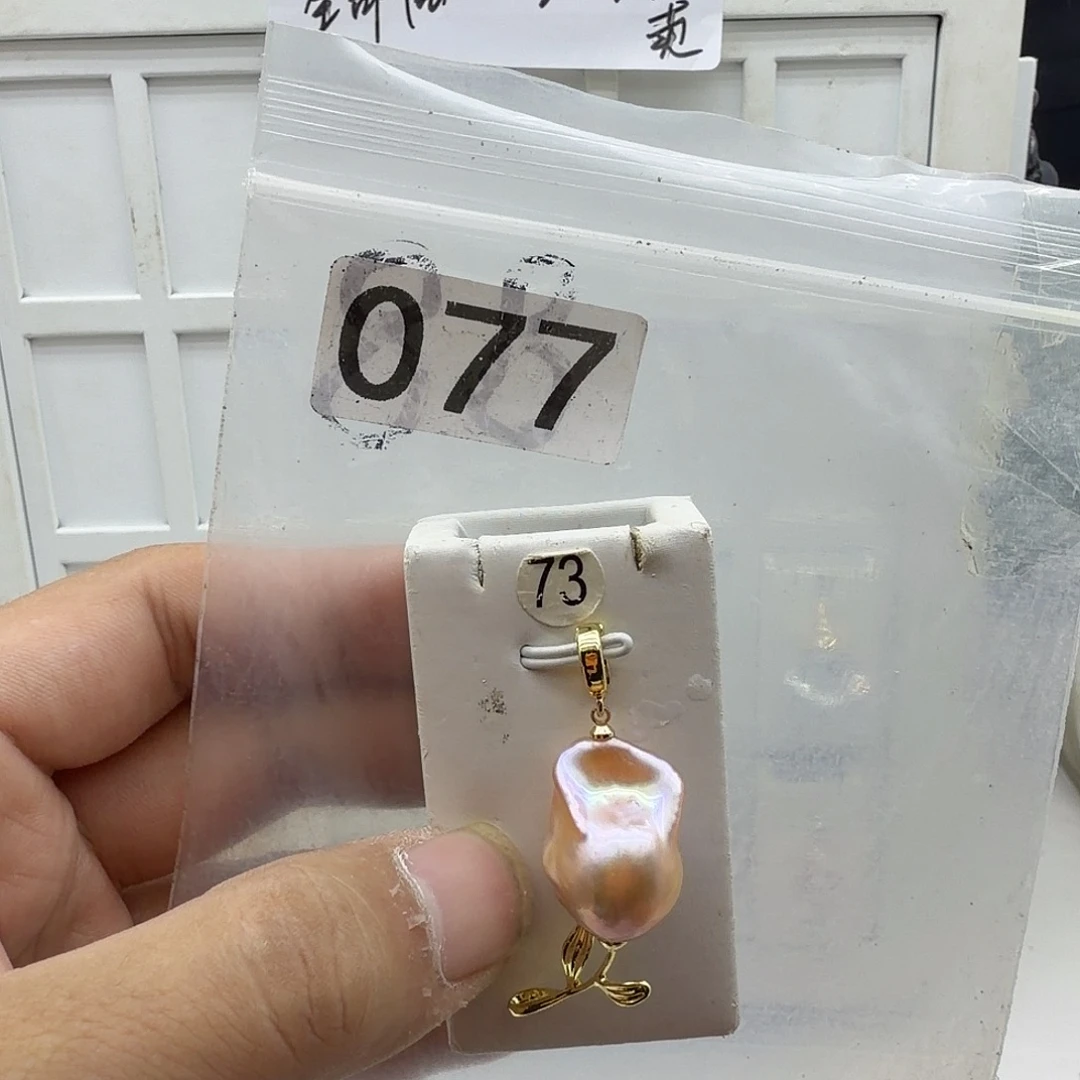 淡水珍珠颈饰合金