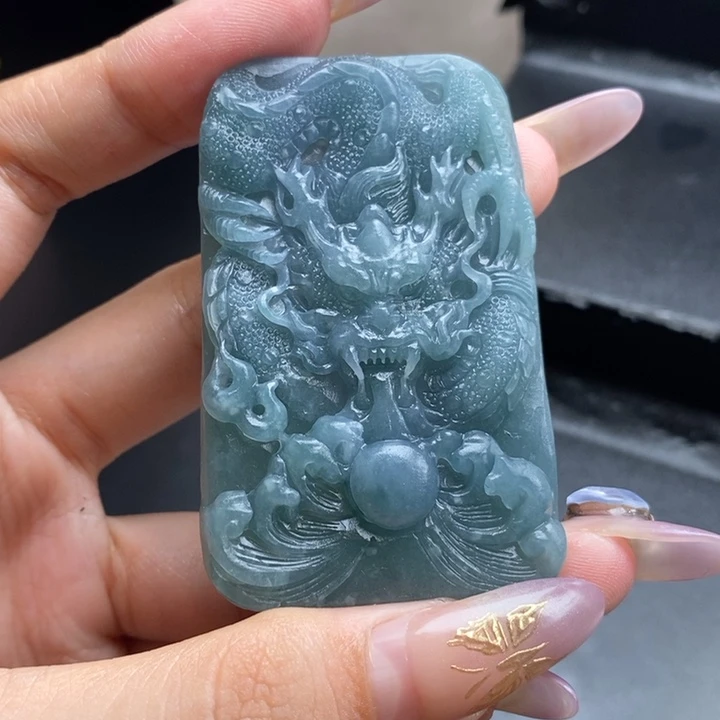 定制翡翠未镶嵌龙牌