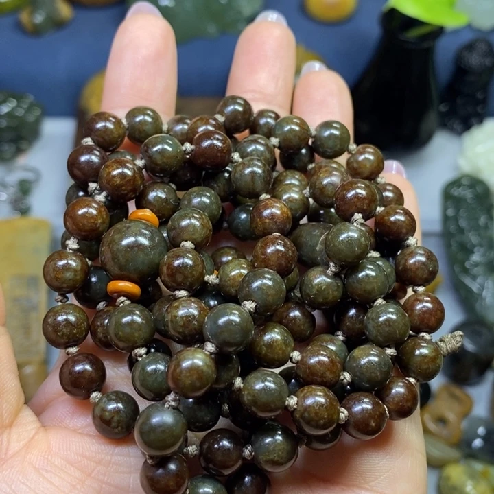 岫岩河磨玉（透闪石质玉）未镶嵌挂件串