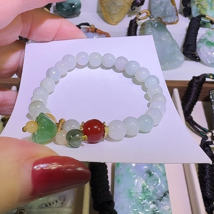 颈饰未镶嵌翡翠A货