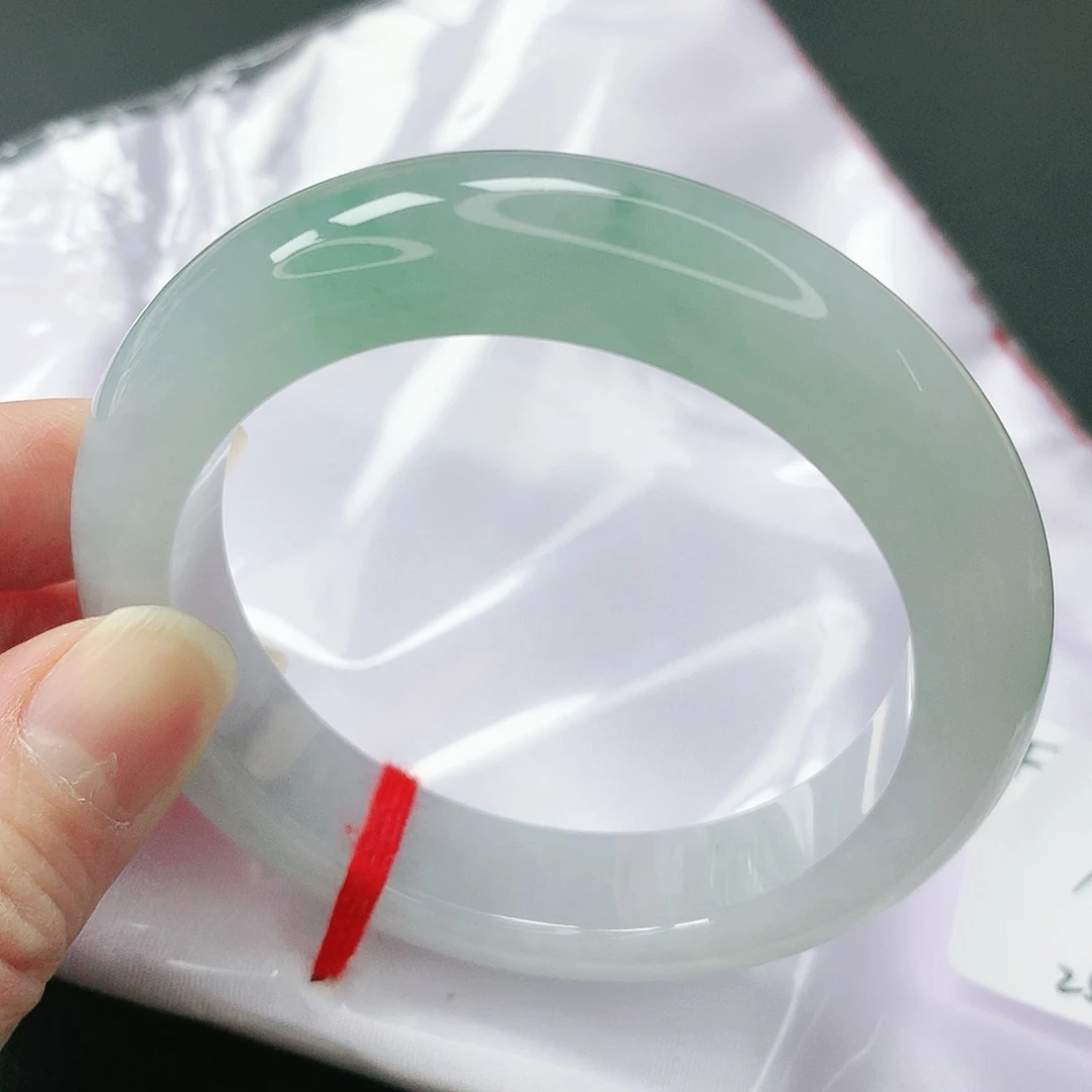 翡翠手镯未镶嵌缅甸天然A货翡翠