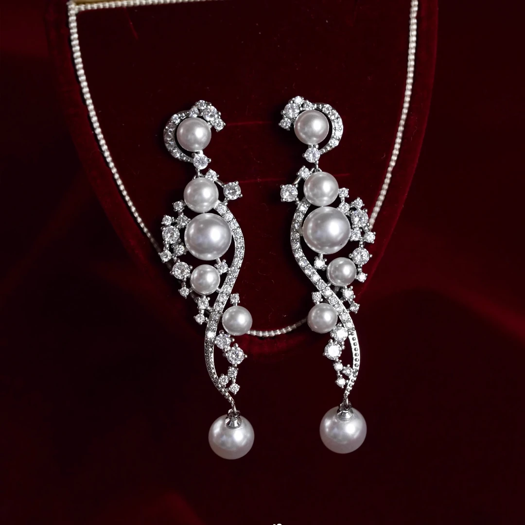 英国女王法式高级感轻奢优雅复古宴会精致闪耀耳环