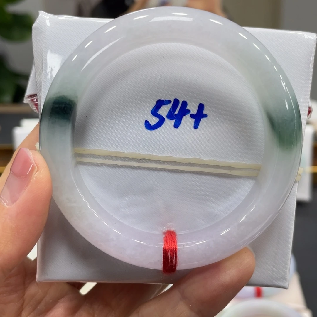 翡翠未镶嵌手镯翡翠