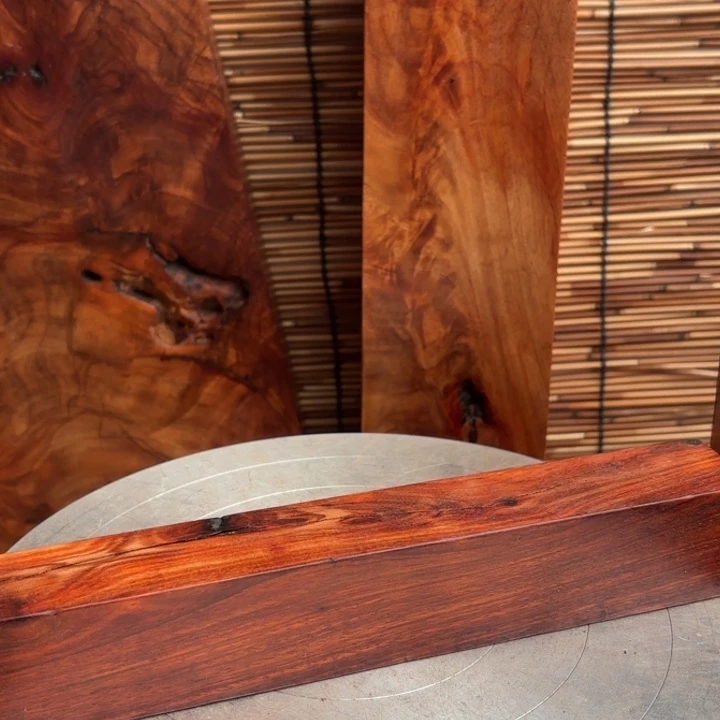 朝***轩大叶紫檀（黑酸枝木类）