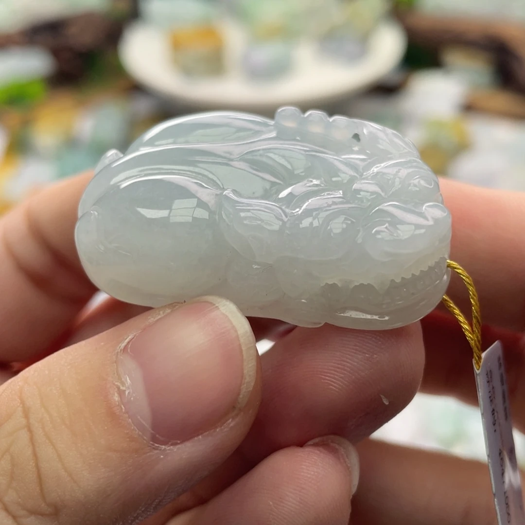 翡翠颈饰未镶嵌貔貅