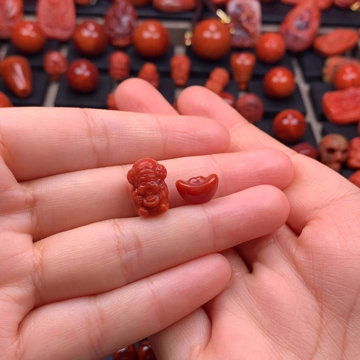 李****南红玛瑙未镶嵌套装