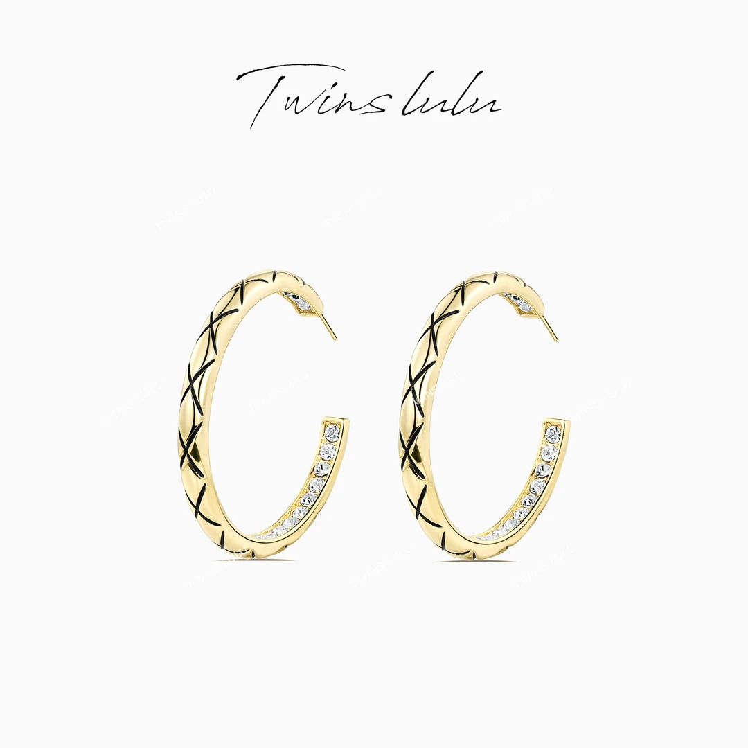 TWINS LULU 镀k金 经典复古法式简约菱格纹C型耳环TSL957