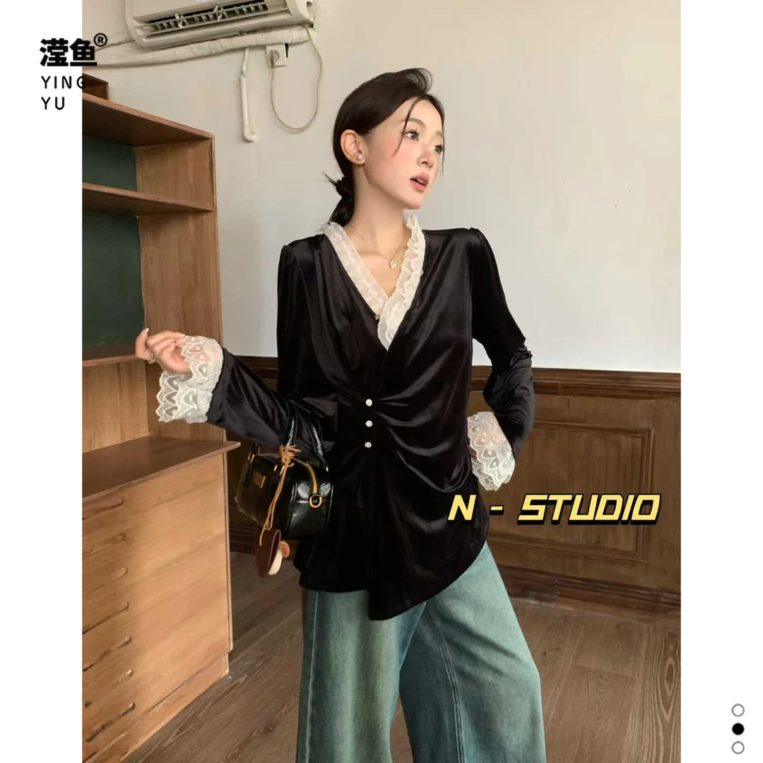 N F4479大码正肩袖V领套头法式衬衫长袖宫廷风蕾丝黑色气质上衣