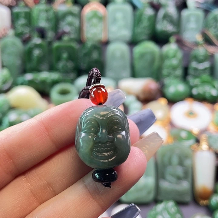 木***瘩和田玉未镶嵌挂件