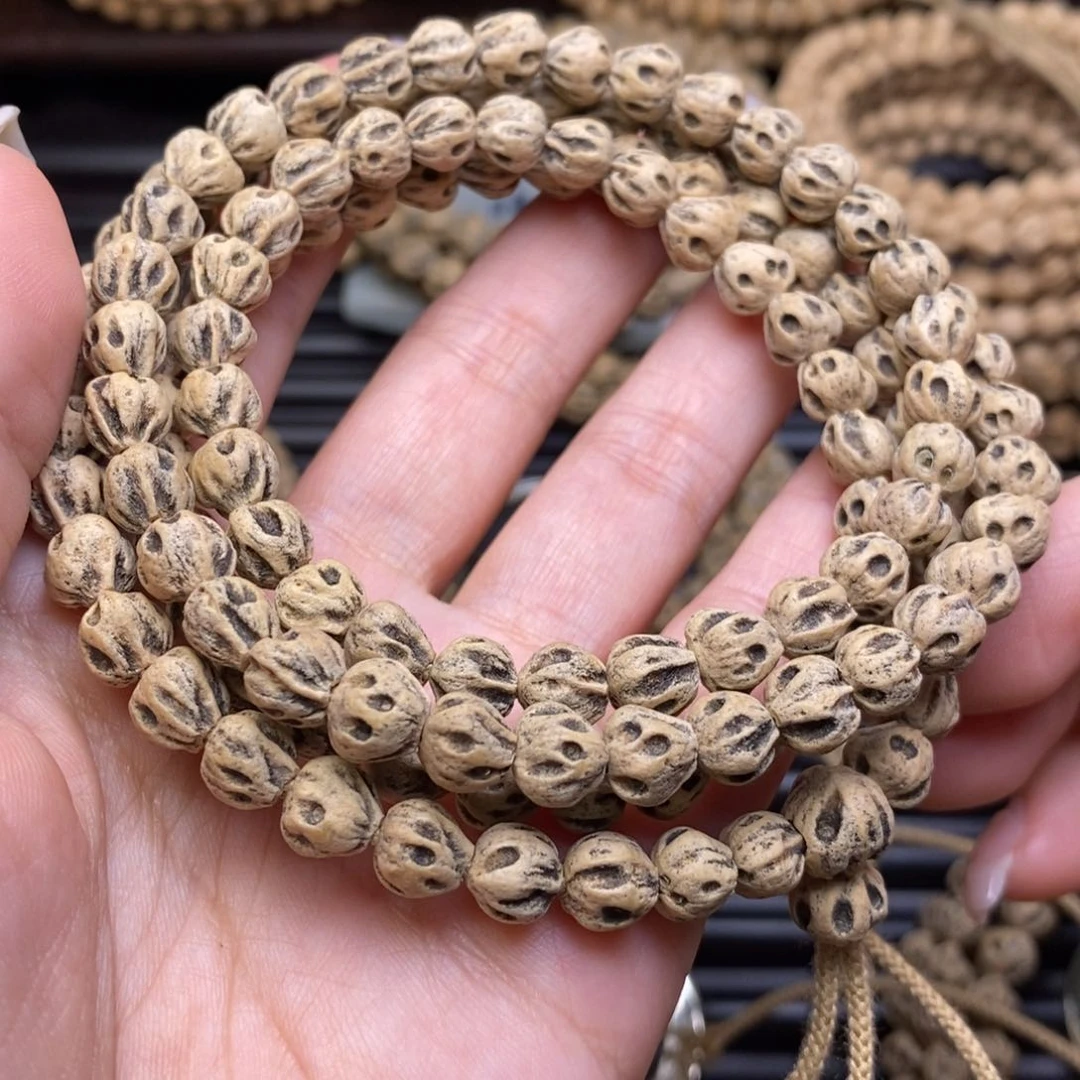 柏香籽/百香籽吊坠啦*啦