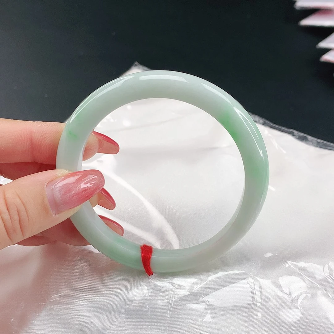 翡翠手镯未镶嵌翡翠028