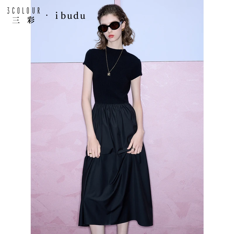 三彩ibudu2025春季新款半高领连衣裙A摆拼接长裙修身极简女