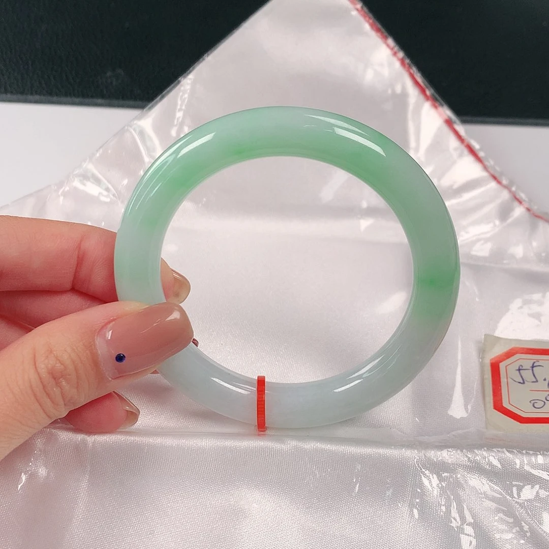 未镶嵌手镯翡翠620