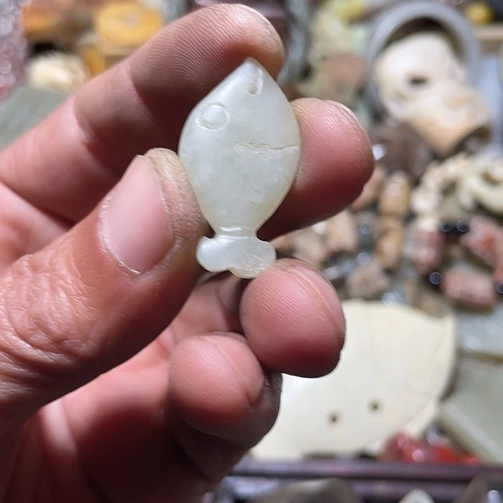 和田玉（糖玉）未镶嵌颈饰