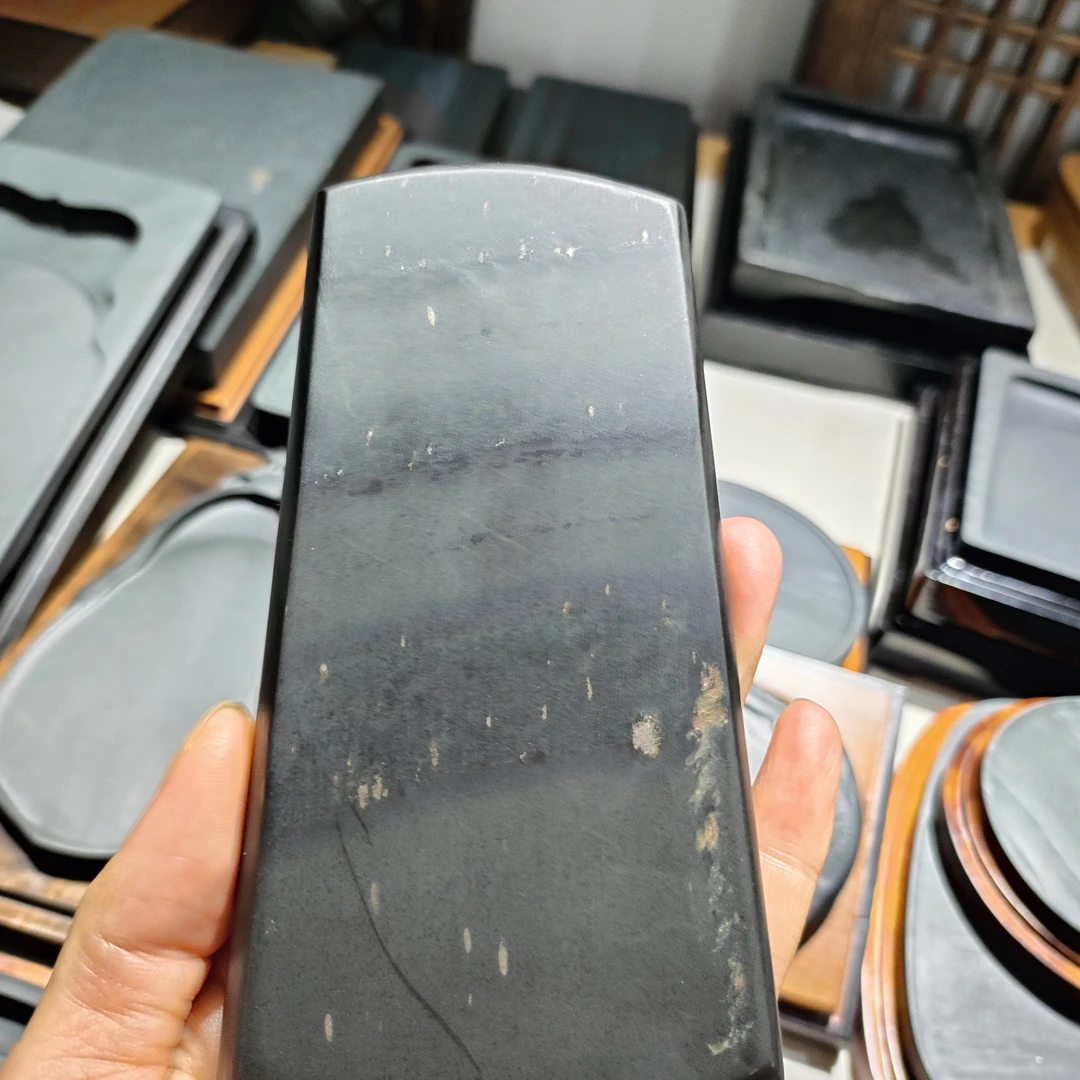 宋氏风字砚，金星坑玉带金星14.3-6.7-1.2厘米