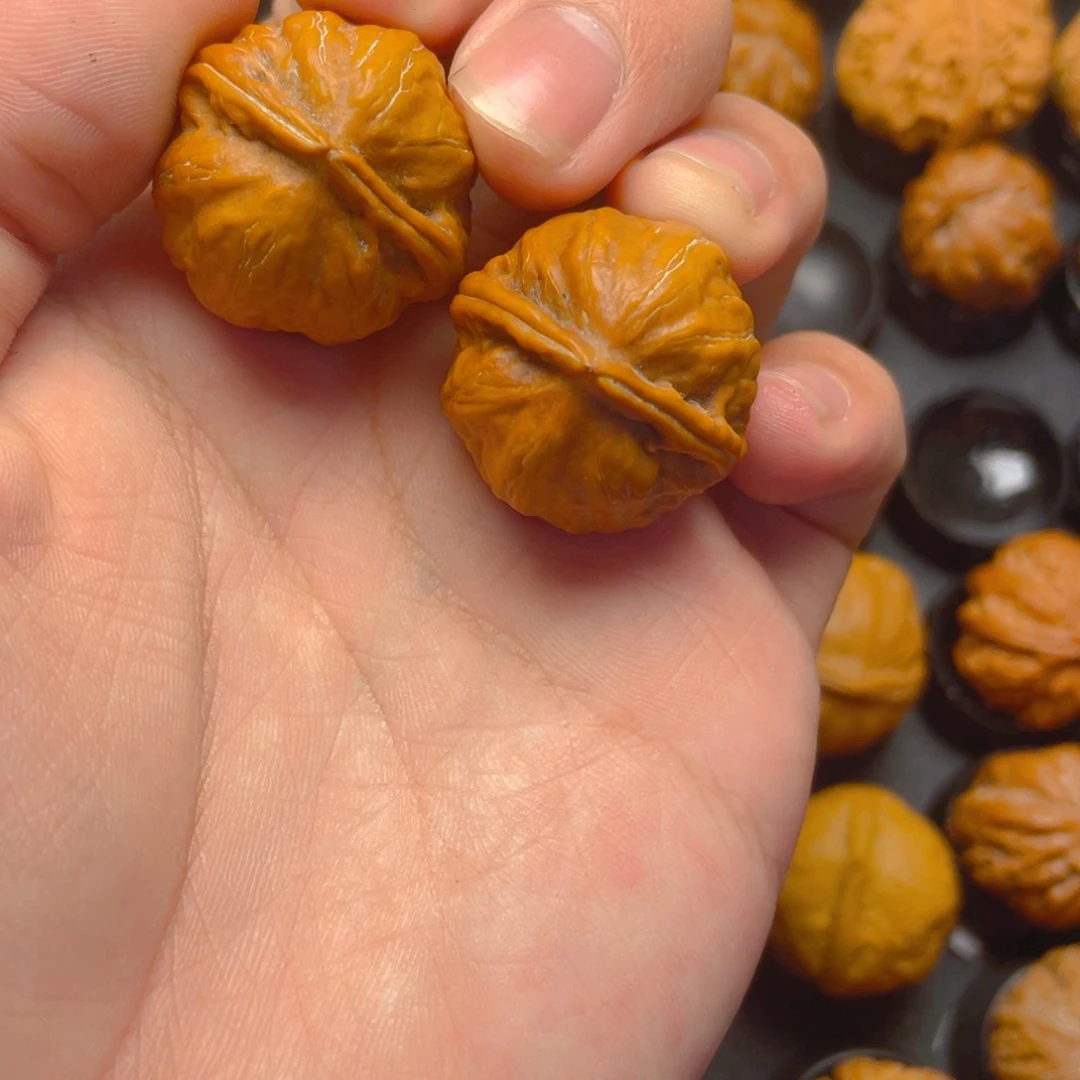 文玩核桃把件訫**向桃心形手捻