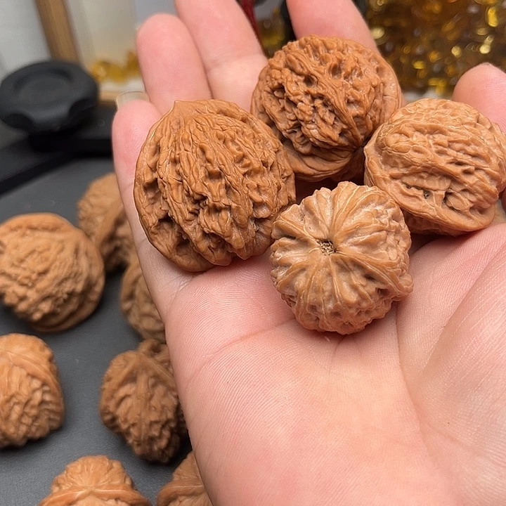 鸣***谦吊坠文玩核桃虎头桃子