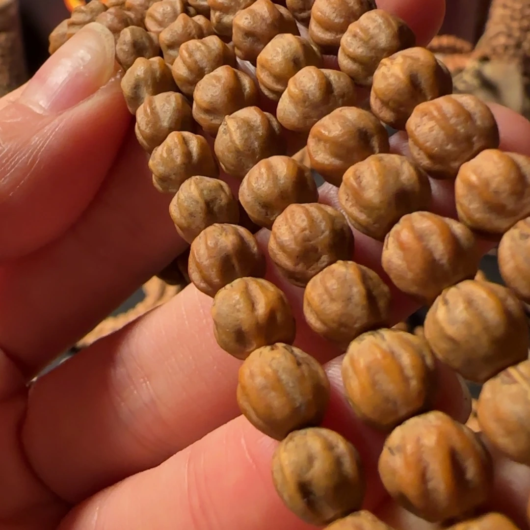 柏香籽/百香籽手串炸*?