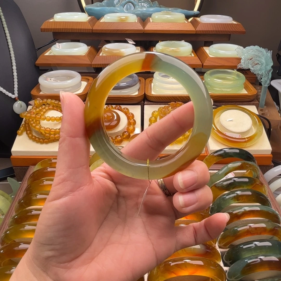 蛇纹石玉未镶嵌手镯58