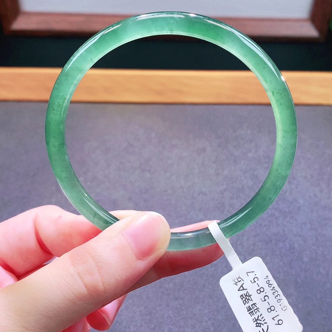 未镶嵌手镯翡翠天然翡翠