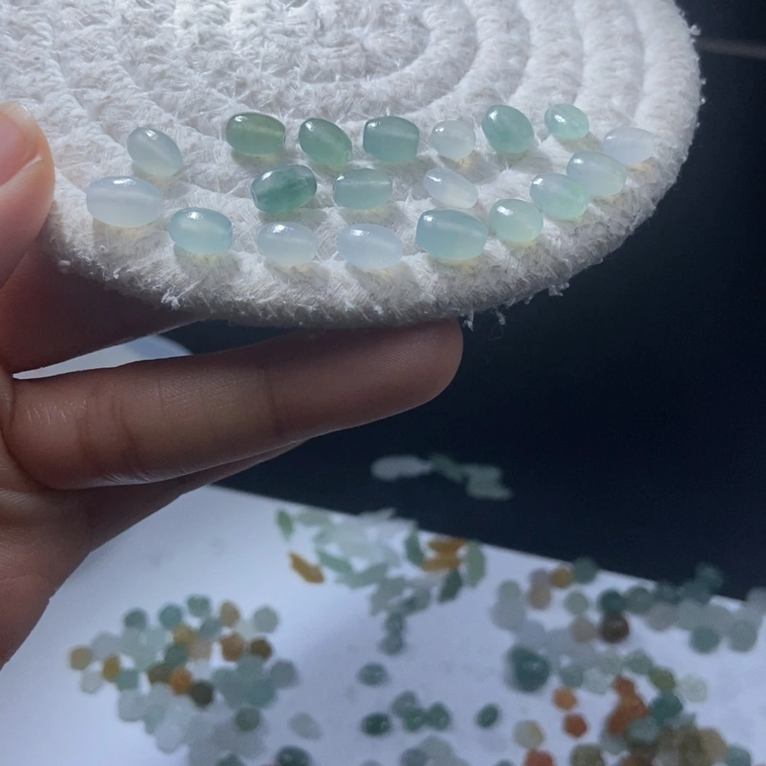 定制翡翠未镶嵌单个价格