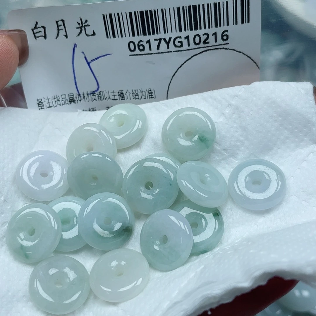 翡翠未镶嵌吊坠(不含链)多样性
