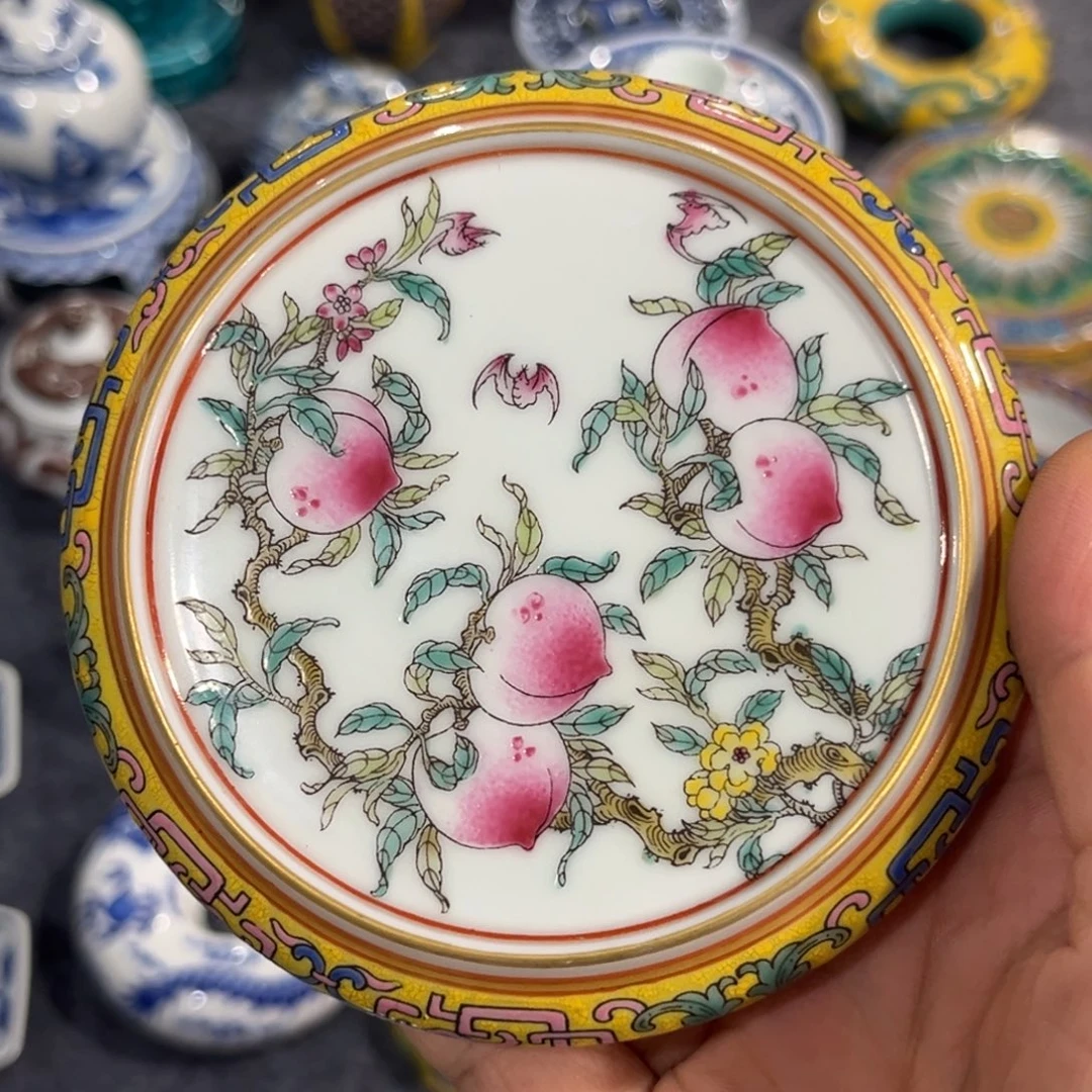 富***鱼其他源思陶瓷有限公司