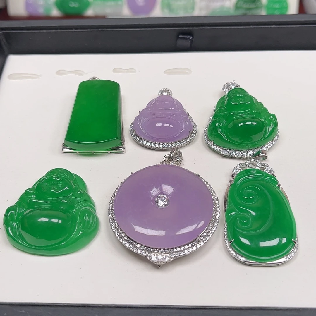 嘉***合成立方氧化锆非金属吊坠
