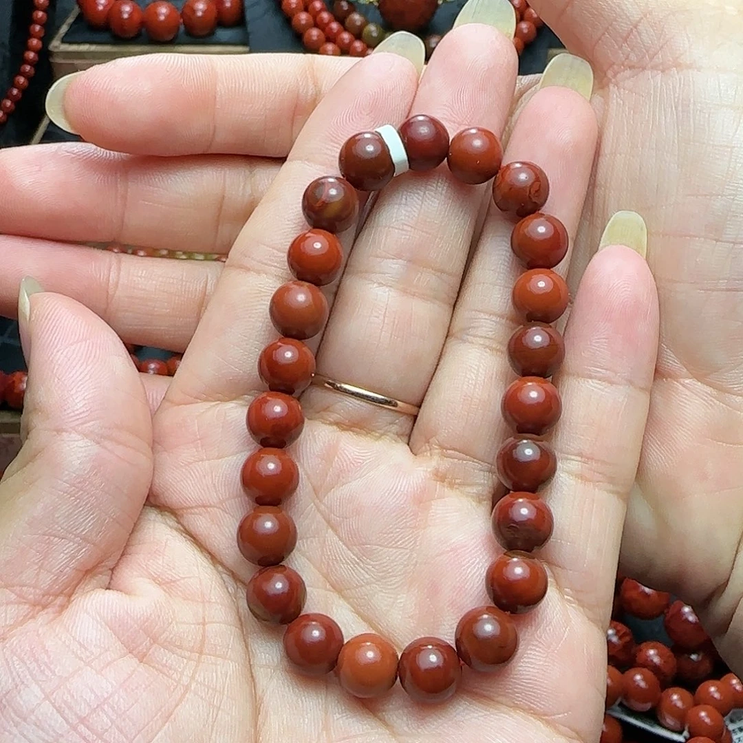 财***路南红玛瑙未镶嵌手串