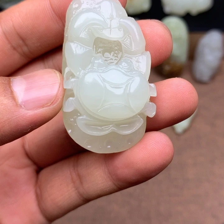 颈饰未镶嵌和田玉