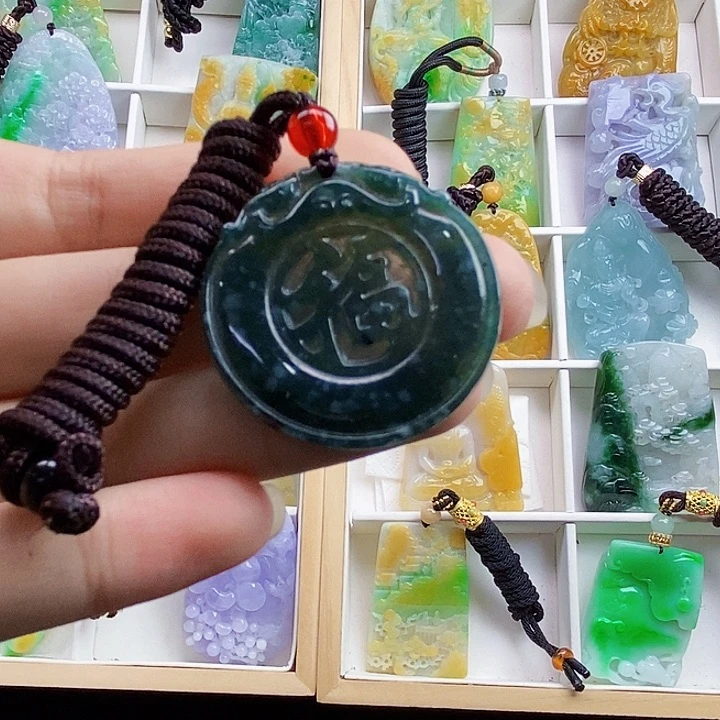 颈饰未镶嵌翡翠翡翠