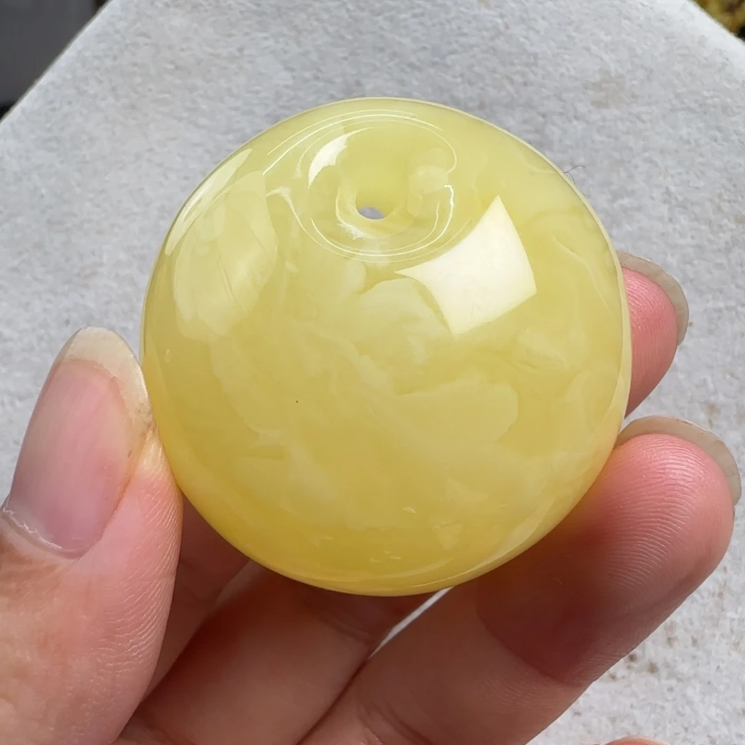 蜜蜡未镶嵌珠宝奇石