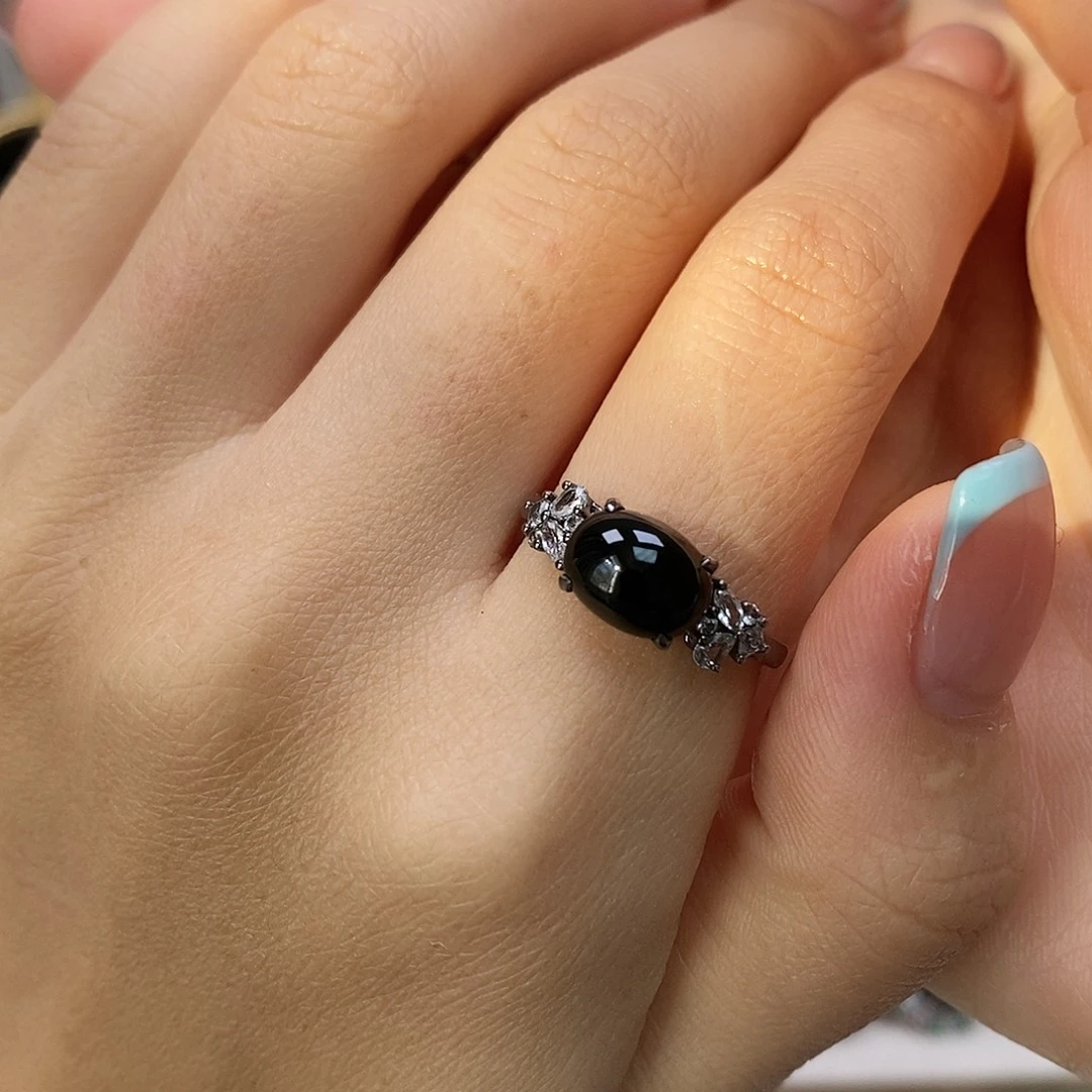 翡翠18K金镶嵌戒指