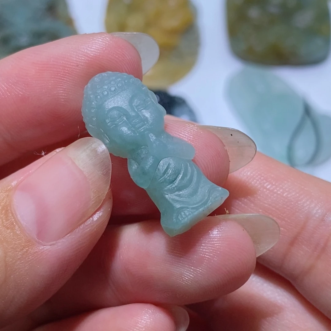 定制翡翠未镶嵌宝宝佛