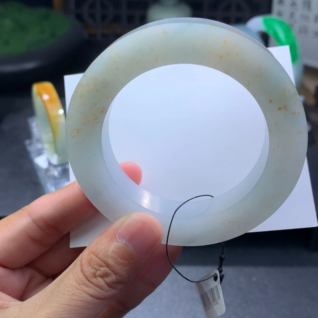 未镶嵌手镯定制翡翠