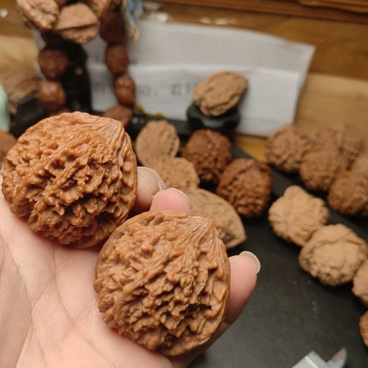 挽***秋满天星核桃狮子头