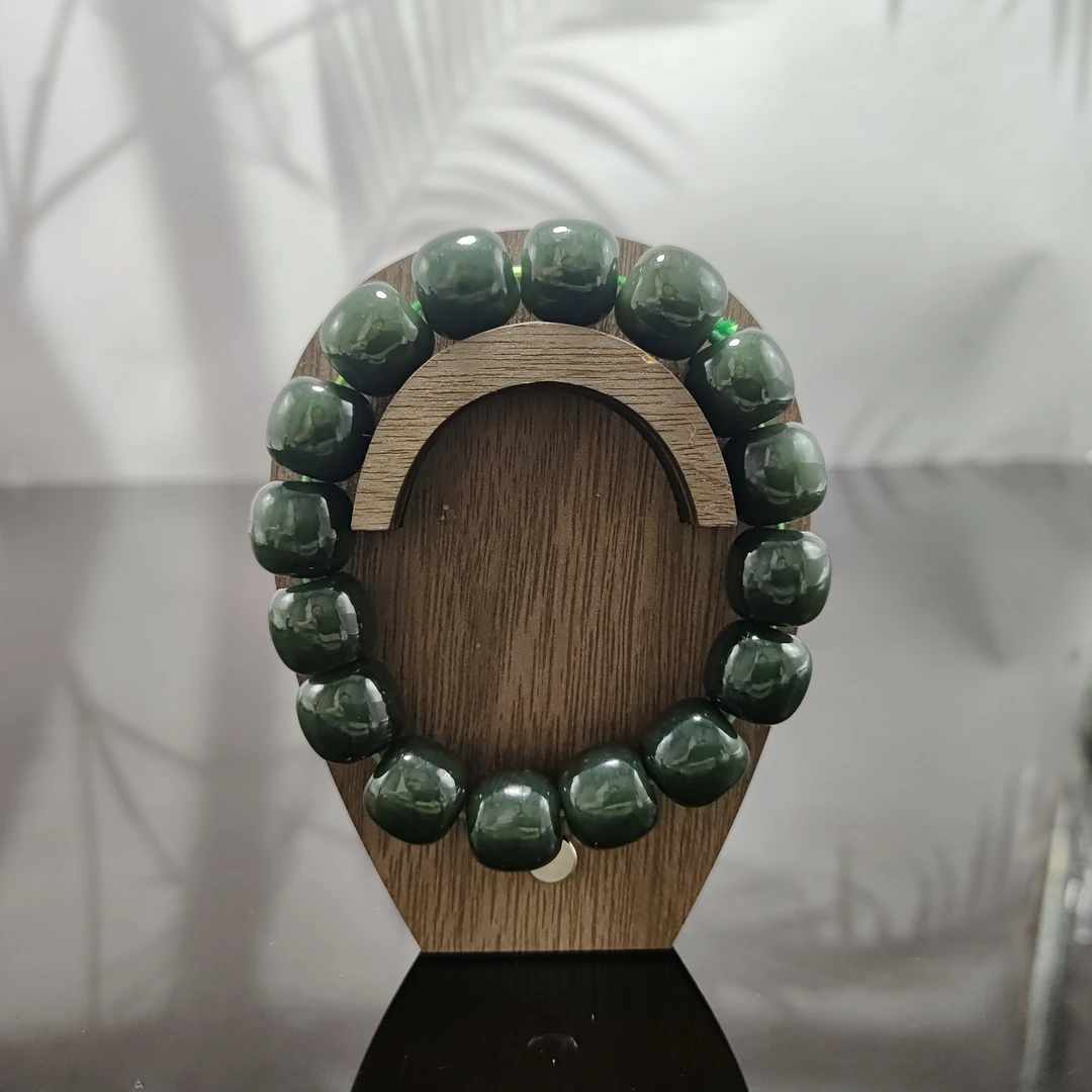 F和田玉桶珠手串（卡14）3240